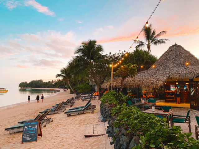 Evening dining at Sandals Restaurant &amp; Barefoot Bar at Pacific Resort Rarotonga