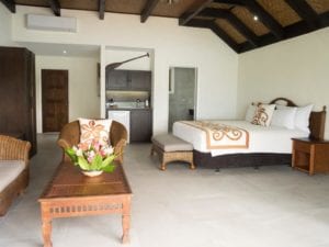 Premium Beachfront Suite - interior image